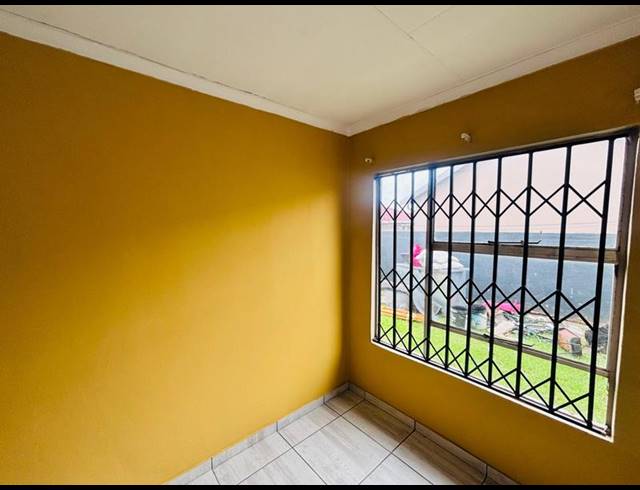 2 BEDROOM HOUSE FOR SALE IN FLEURHOF